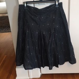 Banana Republic cotton/silk flared skirt. Size 6